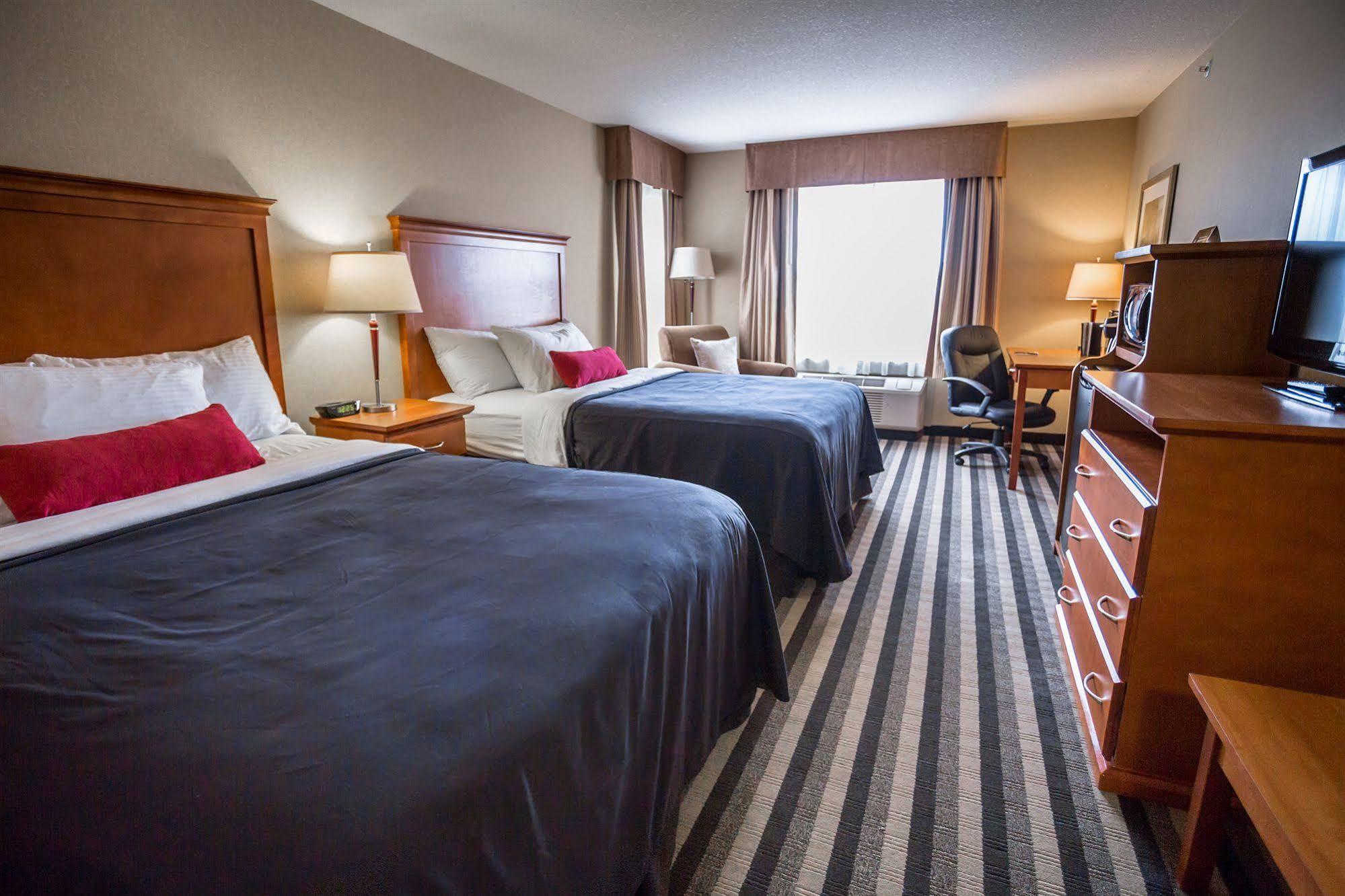 Days Inn & Suites By Wyndham Edmonton Airport Ледюк Екстер'єр фото