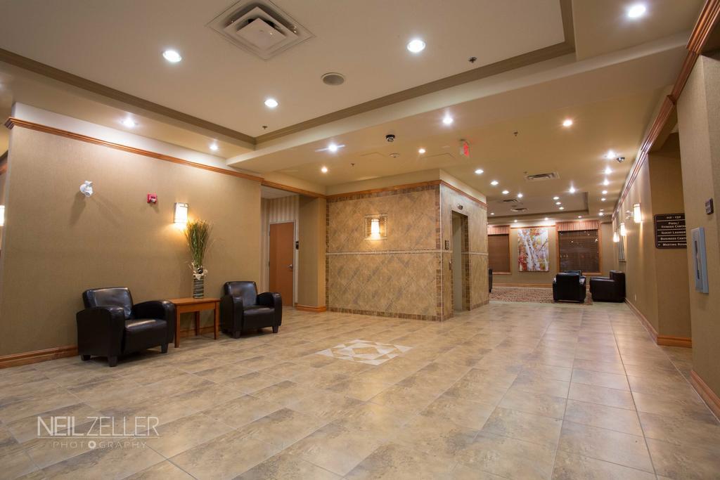 Days Inn & Suites By Wyndham Edmonton Airport Ледюк Екстер'єр фото