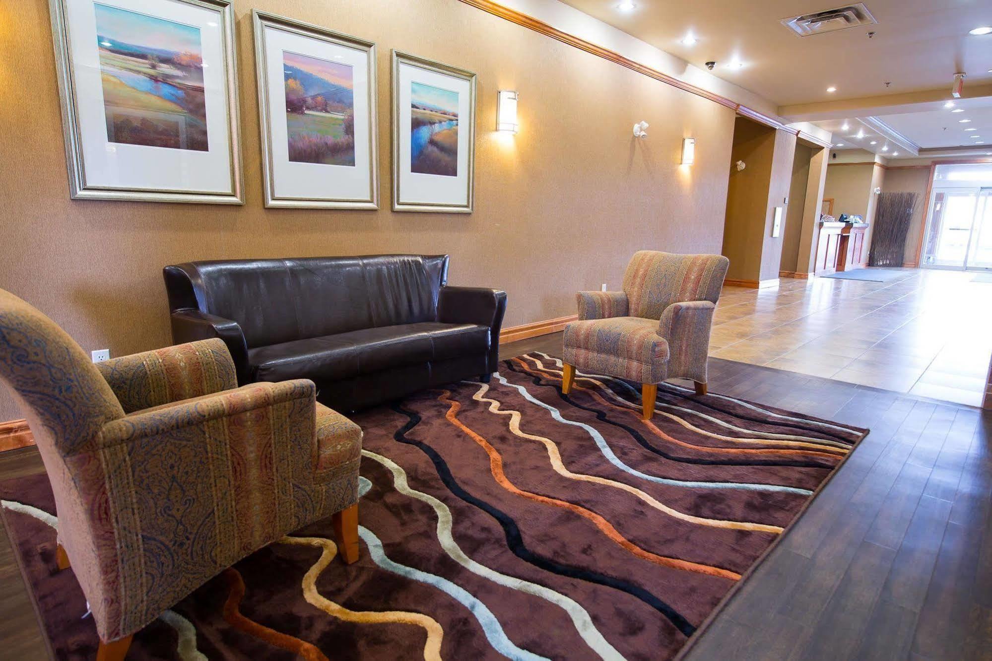 Days Inn & Suites By Wyndham Edmonton Airport Ледюк Екстер'єр фото
